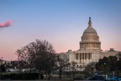 From New York City: Washington and Philadelphia 1-Day Tour
