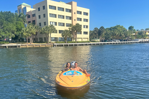 Fort Lauderdale: Mini-Powerboat Rental