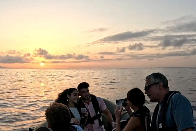São Miguel: Sunset Boat Tour – Golden Light, Cliffs & Caves