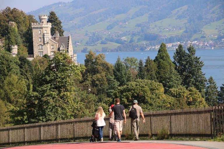 Lucerne: Lake Lucerne Villas & Castles Private Walking Tour Lucerne: Lake Lucerne Villas & Castles Sunday Walking Tour