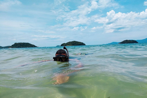 São Gonçalo Beach: Tour to Pelado and Cedro Islands