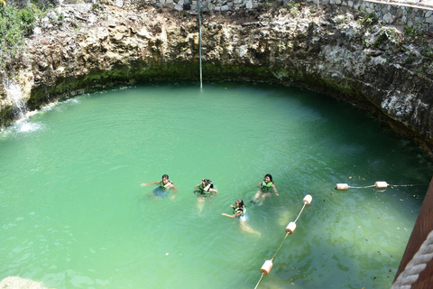 Cancun - en fantastisk Fantastisk tur på hästryggen, Cenote, Zipline och ATVEnkel ATV från Tulum