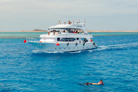 Hurghada: Orange Island Sea Trip with Snorkeling and Lunch Orange Island Sea Trip with Snorkeling Gear & Buffet Lunch
