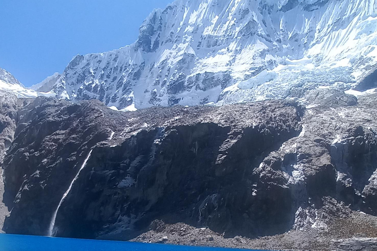 De Huaraz: Caminhada de um dia no Lago 69 com transfer