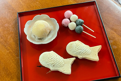 Wagashi (Japanse zoetigheden) Koken :Kyoto bij FushimiinariKookles Wagashi (Japanse zoetigheden) Kyoto