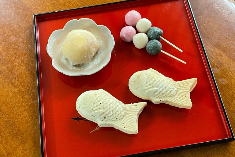 Wagashi (japanische Süßigkeiten) Kochen :Kyoto bei FushimiinariKochkurs Wagashi (japanische Süßigkeiten) Kyoto
