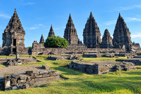 Yogyakarta: Prambanan Sunset and Walk NightTime at Malioboro Guided Walk NightTime at Malioboro (meeting point)