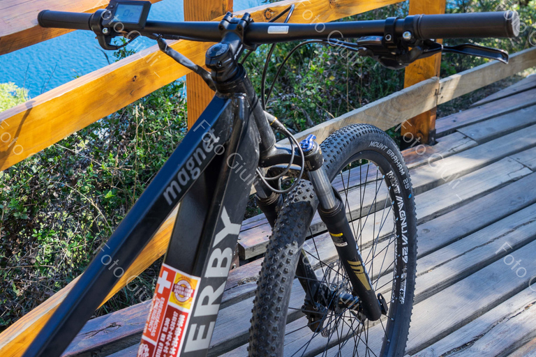 Bariloche: Self-Guided E-Bike Tour of Circuito Chico