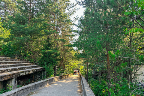The spirit of the Winter Olympics | Hike along the bobsleigh track