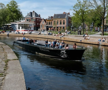 Groningen: Open Boot Stadsrondvaart