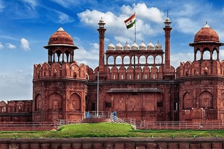 Excursión de un día entero por Nueva y Vieja DelhiDelhi:Visita gratuita de un día entero por la Nueva y la Vieja Delhi