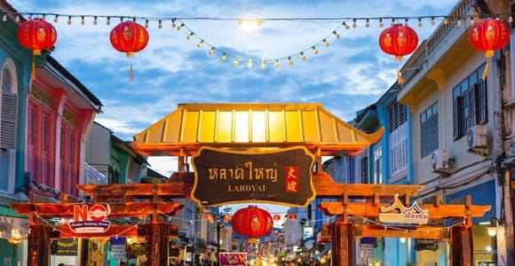 Phuket: Phuket Night Market Tour with Hotel Pickup