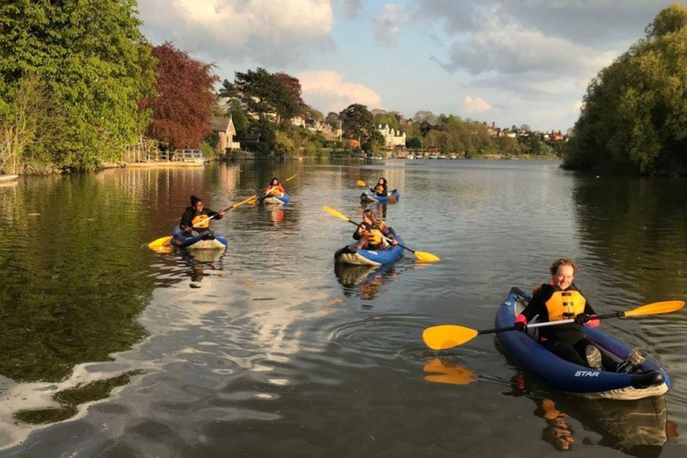 Chester: River Dee Kayaking Tour with Guide