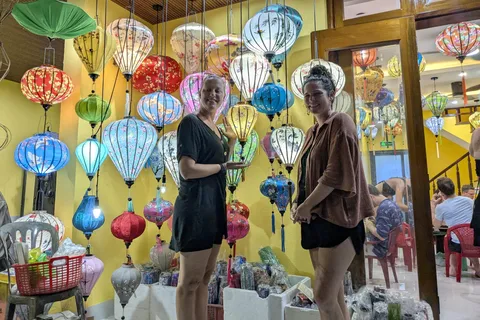 The Lantern Lady: Traditional Lantern Class in Old Town