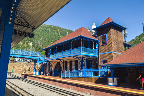 Pikes Peak COG Train & Garden of the Gods Private Tour