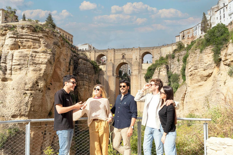 From Madrid: Ronda, White Villages & Seville in 3 Days Round Trip - No Accommodation