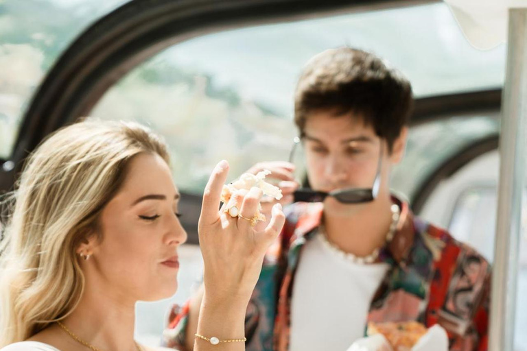 Lisbon – Sangria Social Premium Boat Experience Lisbon: Sangria Vibe Premium Boat Experience
