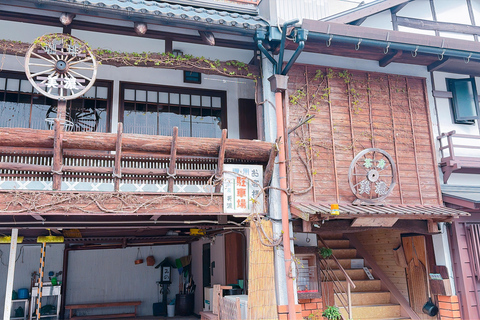 Gujo Hachiman Day Trip: Mountain Castle & Traditional Town The popular Gujyo town tour