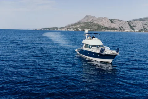 Split to Dalmatian Islands: Private Luxury Yacht Tour