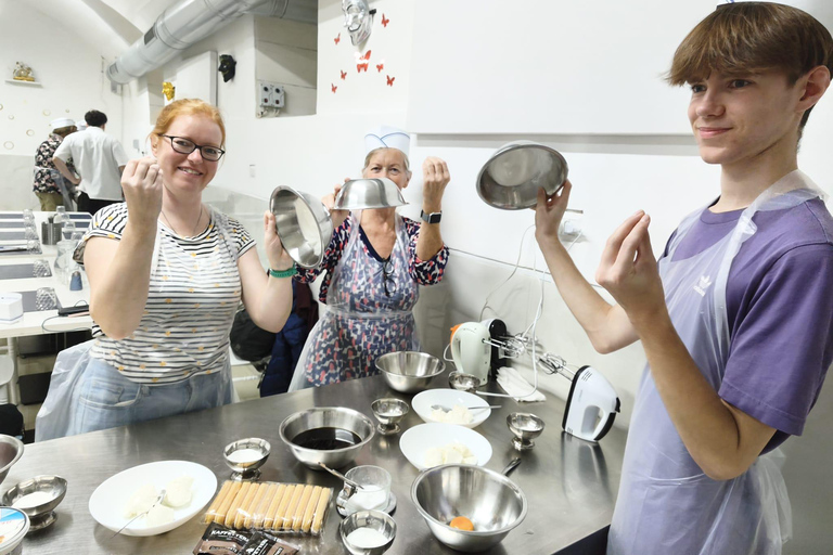 Neapol: lekcja gotowania makaronu i tiramisu z lokalnym szefem kuchni