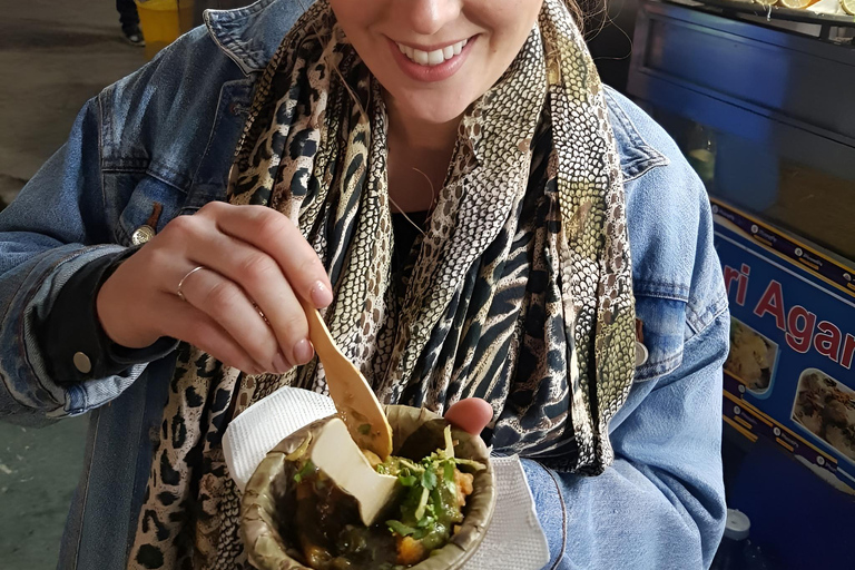 Agra : visite à pied, street food, bazars d&#039;épices et tuk-tukVisite privative avec guide et Tuk-Tuk uniquement