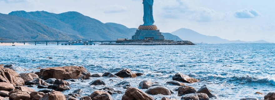 Sanya : visite du temple Nanshan et de Luhuitou (déjeuner inclus)