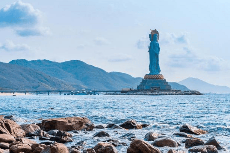 Sanya: Nanshan Temple and Xiaodongtian Day Trip with Lunch