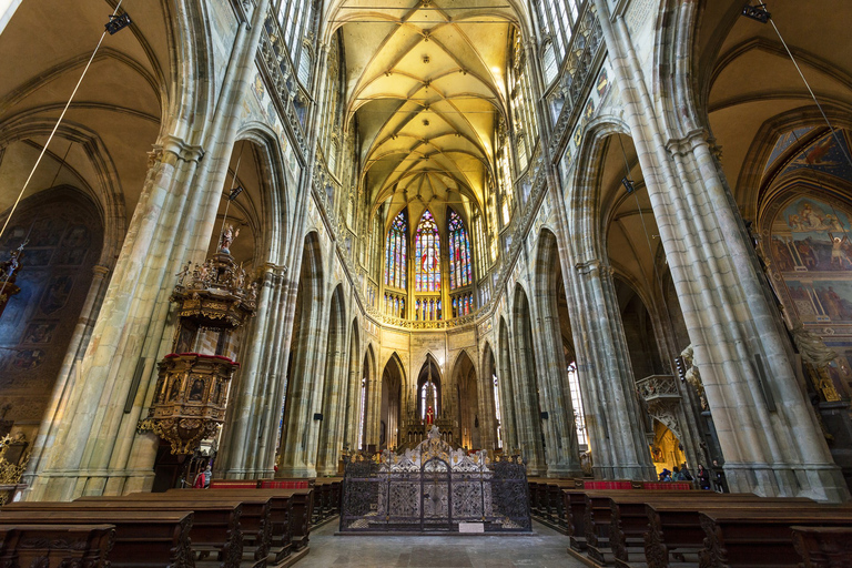 Prague Castle and St. Vitus Cathedral Private Walking Tour 5-hour: Prague Castle Complex & Lesser Tow