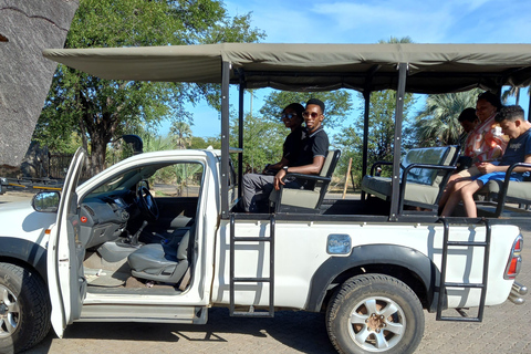 Livingstone: Mosi-oa-Tunya Park Safari and Zipline Tour