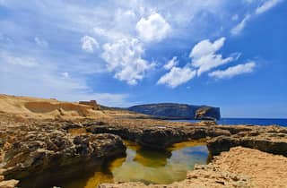 Von Malta aus: Ganztagestour nach Gozo mit Guide, Tempeln und Zug