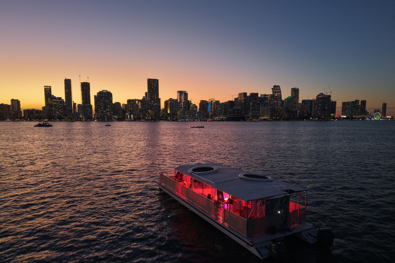 Miami Sunset Boat Tour: Celebrity Mansions & Skyline