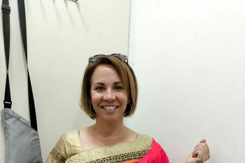 Wedding Wear & Bollywood Glam Shopping Tour (Women-Led Tour) Wedding Wear & Bollywood Glam Shopping Tour (Half-Day Tour)