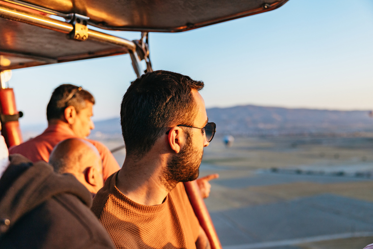 Cappadocië: ballonvaart in Goreme met ontbijtCappadocië: ballonvaart met ontbijt en drankje