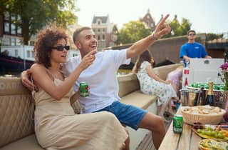 Amsterdam: 1-stündige Grachtenfahrt mit deutschem Guide