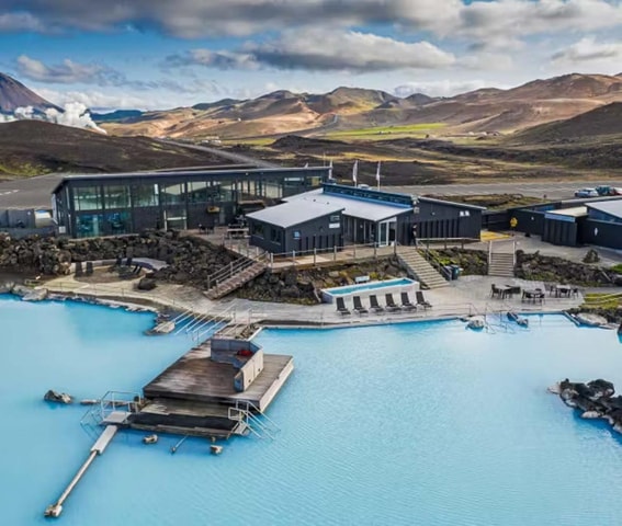 Akureyri: natuurbaden van Mývatn en rondleiding Goðafoss-waterval