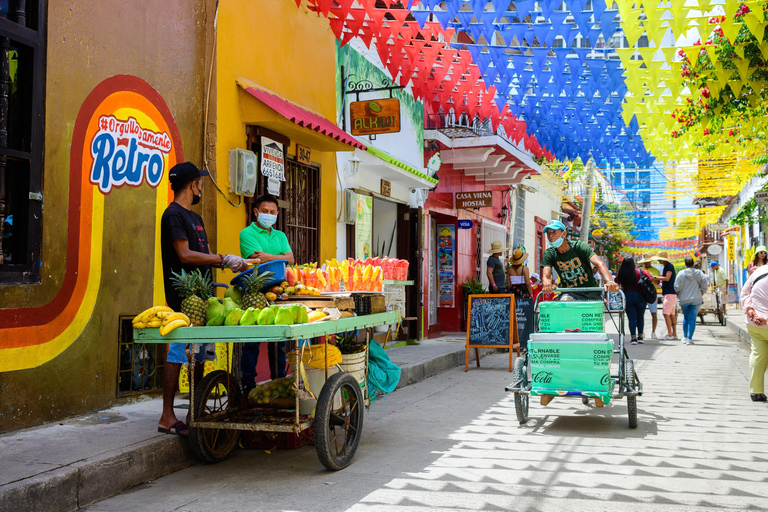 Bogotá: La Candelaria Food Tour with 7 Tastings & Ajiaco