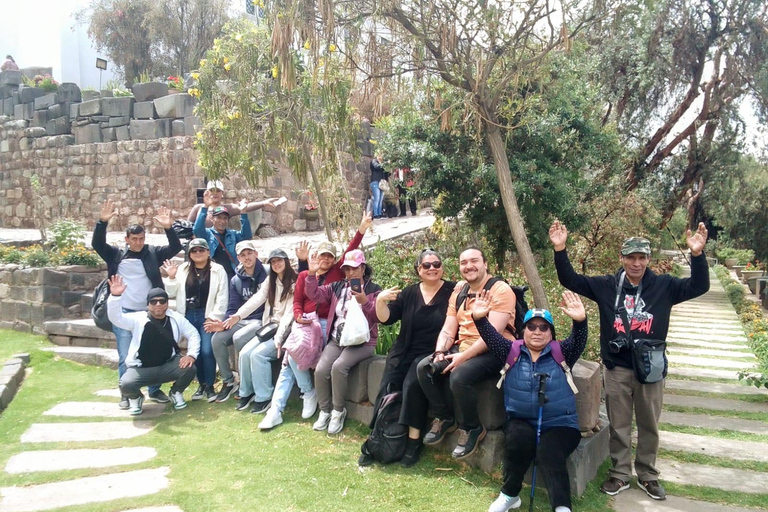 Cusco: City Tour Tour de Medio Día con Sacsayhuamán y Q’enqo Cusco: Morning City Tour with an Andean Dance Experience