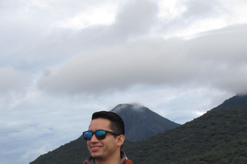 Santa Ana: wędrówka po wulkanie San Marcelino z lokalnym przewodnikiem.