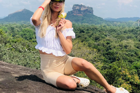 Kandy: Dambulla, Sigiriya, and Village Safari Day Tour