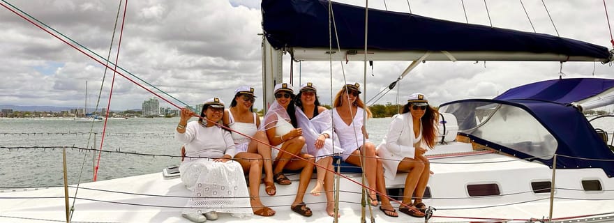 Côte d'Or : Croisière à la voile en milieu de journée, nourriture et boissons incluses