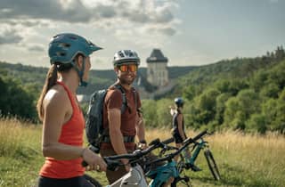 E-Bike Tagestour ab Prag: Die mächtige Burg Karlstejn