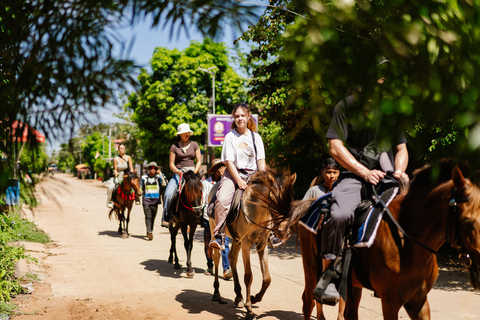 Siem Reap: Private Horseback & Horse-Drawn Carriage Rides (1 hour) Horseback Ride