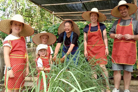 Aonang: Thaise kookles met markt- en moestuintourAonang: Thaise kookles met markt- en keukentuintour