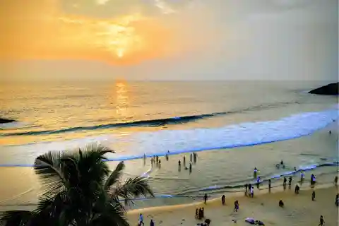 Trivandrum Night Walk (2 Hours Guided Walking Tour)