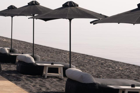 Wet Stories Santorini: The Ultimate Beach Experience Seaside Back Rows & Welcome drinks