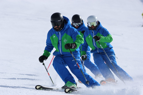 Sierra Nevada: Clase Grupal Esquí 3H con Equipo Incluido(ESPAÑOL) Sierra Nevada: Clase Grupal Ski 3H con Equipo Incluido
