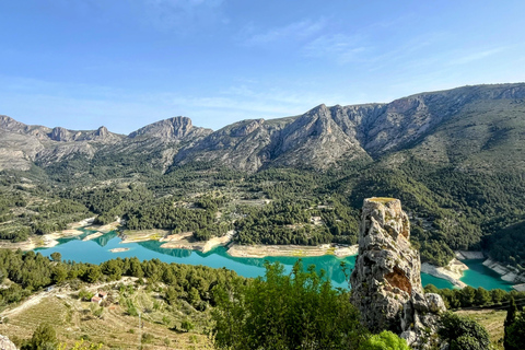 Alicante: Canelobre Caves and Guadalest Castle Private Tour