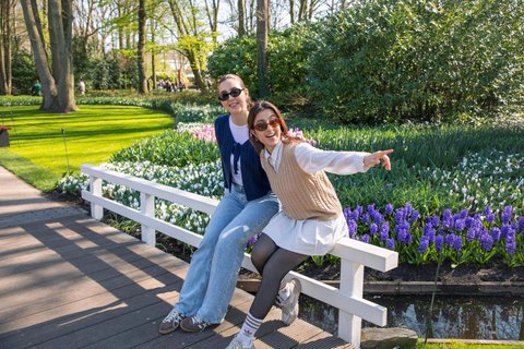 From Amsterdam: Keukenhof and Zaanse Schans Day Trip