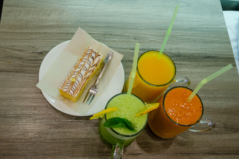 Marrakech: Local Food Tasting Tour with a Guide