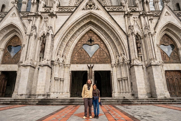 Quito: Immersive Historic Center, Sightseeing Tour, and Cocoa Food Tasting Quito: Immersive Historic Center, Sightseeing Tour, and Cocoa Tasting